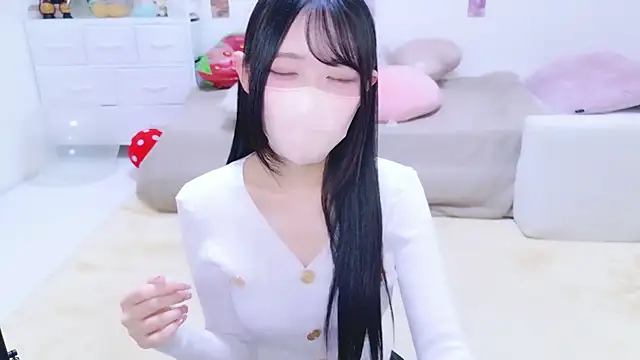 Snapshot of Suzu_ch_xx chatting on 04.28.26 Suzu ch xx online show from 04.28.26