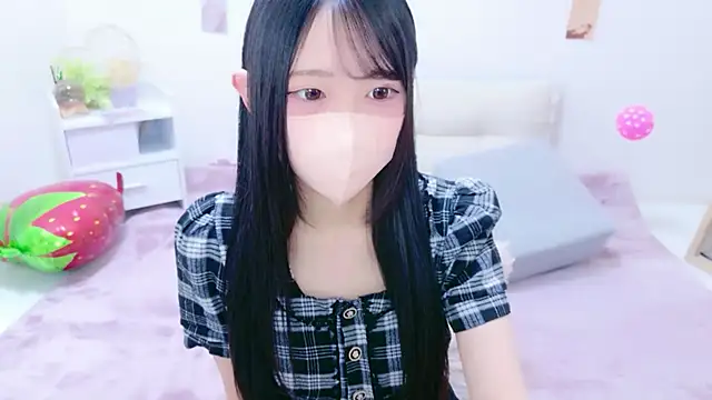Snapshot of Suzu_ch_xx chatting on 05.14.26 Suzu ch xx online show from 05.14.26