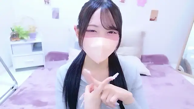 Snapshot of Suzu_ch_xx chatting on 06.20.26 Suzu ch xx online show from 06.20.26