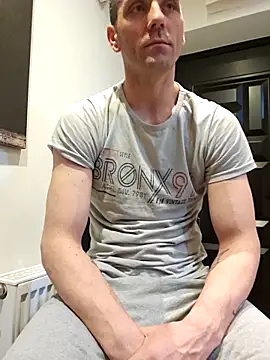 Aian09 online show from 03.04.25