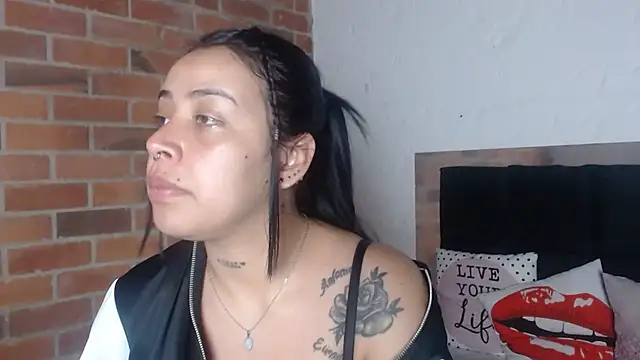 salome  hills1 online show from 01.15.26