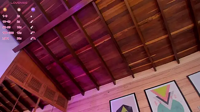 IzzyWild online show from 02.13.25