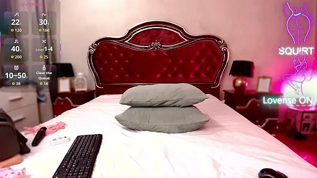 StacyLight online show from 04.16.26