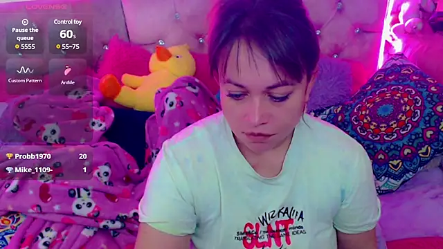 Snapshot of martina_bk chatting on 02.28.25 martina bk online show from 02.28.25