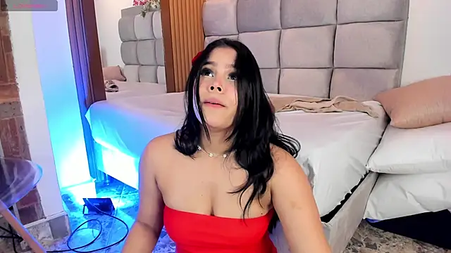 Natasha  Sccott online show from 09.09.25