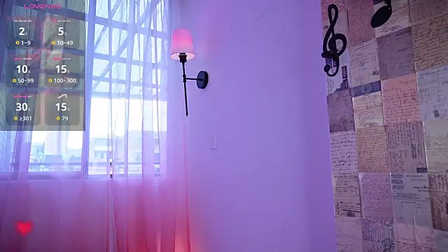 Natasha  Sccott online show from 11.03.25