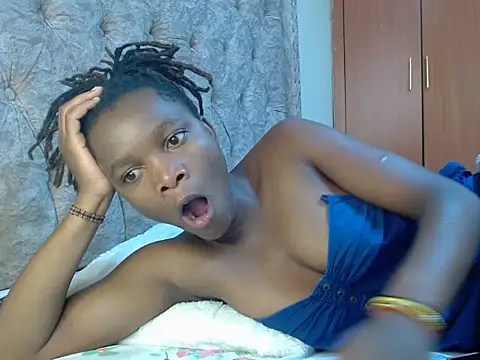 Naughty Girl17 online show from 02.08.25