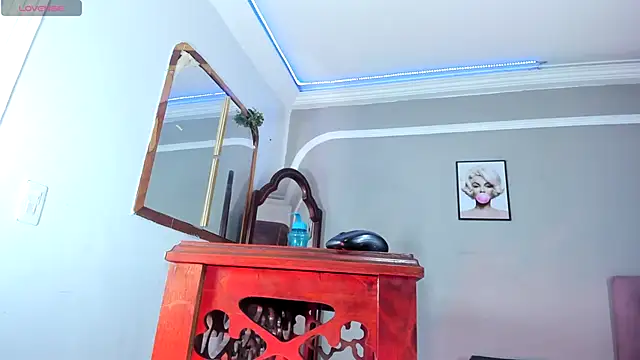 Snapshot of Jimena_Grey chatting on 10.23.25 Jimena Grey online show from 10.23.25