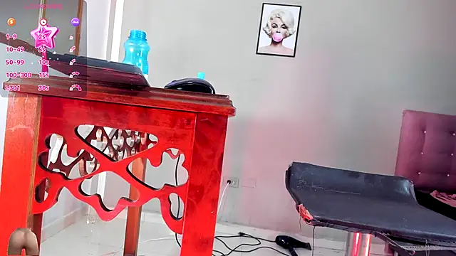 Jimena Grey online show from 10.31.25