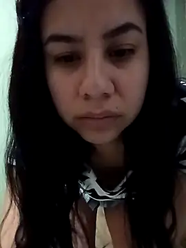 Snapshot of Michellluxo chatting on 02.14.26 Michellluxo online show from 02.14.26