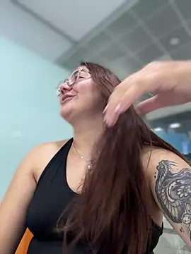 isarhodes  online show from 10.27.25