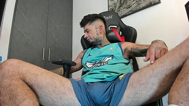 Snapshot of sergiio_mesa27 chatting on 09.14.25 sergiio mesa27 online show from 09.14.25