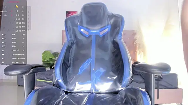 Lissalittlee online show from 10.31.25