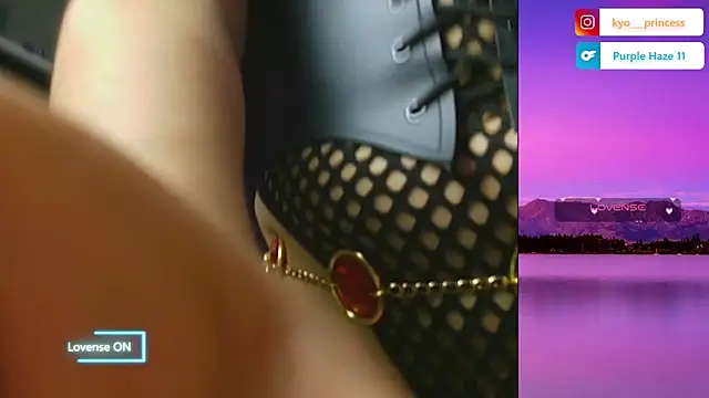 PurpleHaze17 online show from 11.04.25