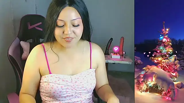 PurpleHaze17 online show from 12.15.25