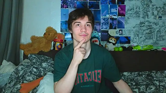 Snapshot of pepedastro chatting on 10.01.25 pepedastro online show from 10.01.25