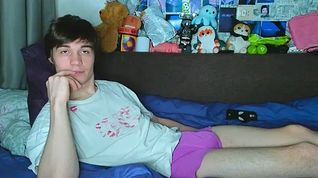 Snapshot of pepedastro chatting on 10.08.25 pepedastro online show from 10.08.25