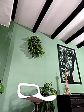 Snapshot of thirstymoonxx chatting on 03.20.26 thirstymoonxx online show from 03.20.26