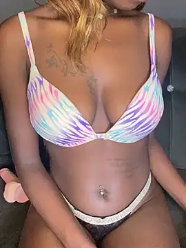 Snapshot of pretty_maliah chatting on 02.05.26 pretty maliah online show from 02.05.26