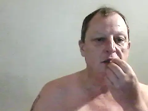 Snapshot of chubbybear2cum chatting on 12.04.24 chubbybear2cum online show from 12.04.24