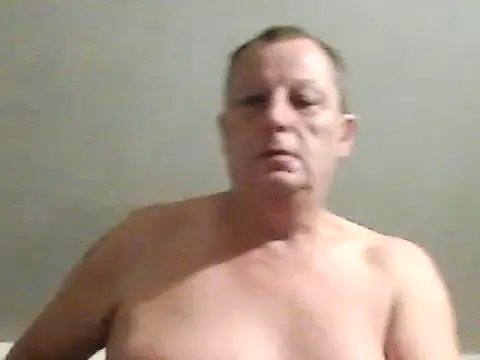 Snapshot of chubbybear2cum chatting on 01.01.25 chubbybear2cum online show from 01.01.25