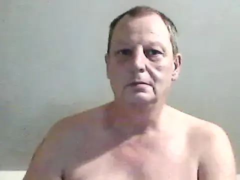Snapshot of chubbybear2cum chatting on 01.10.25 chubbybear2cum online show from 01.10.25