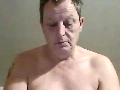 Snapshot of chubbybear2cum chatting on 02.18.25 chubbybear2cum online show from 02.18.25