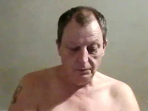 Snapshot of chubbybear2cum chatting on 02.23.25 chubbybear2cum online show from 02.23.25