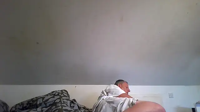 Snapshot of chubbybear2cum chatting on 07.20.26 chubbybear2cum online show from 07.20.26