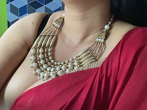 Aishwarya 101  online show from 02.01.25