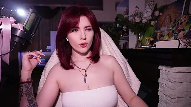 Chriss Fox online show from 11.19.25