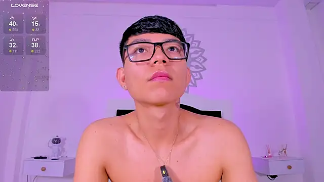 Snapshot of CodyTwink chatting on 03.31.26 CodyTwink online show from 03.31.26