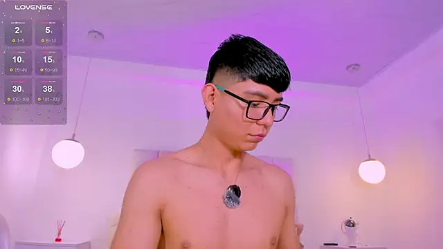 Snapshot of CodyTwink chatting on 07.10.26 CodyTwink online show from 07.10.26