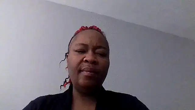 Snapshot of AllLeggs chatting on 03.22.25 AllLeggs online show from 03.22.25