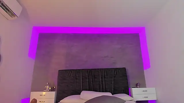 jasminehill  online show from 03.08.25