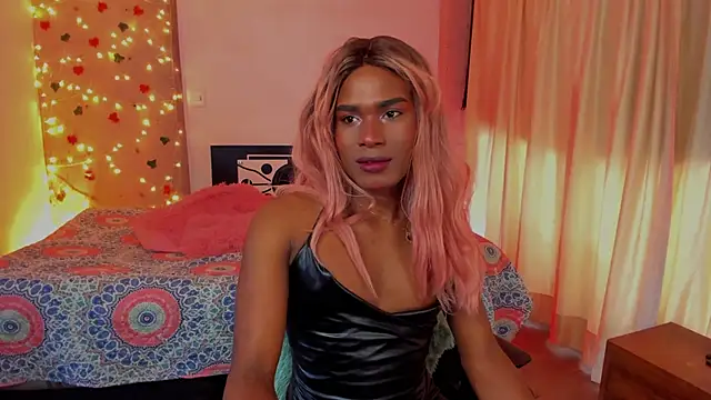 Snapshot of blackbarbietrans chatting on 02.06.25 blackbarbietrans online show from 02.06.25