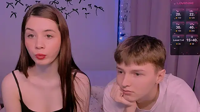 CoddleWeeper  online show from 04.18.26