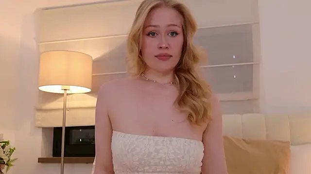 JuliaJaee online show from 06.16.26