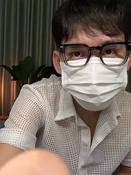 Snapshot of MinhTuanLive chatting on 04.24.26 MinhTuanLive online show from 04.24.26