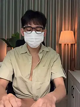 Snapshot of MinhTuanLive chatting on 04.26.26 MinhTuanLive online show from 04.26.26