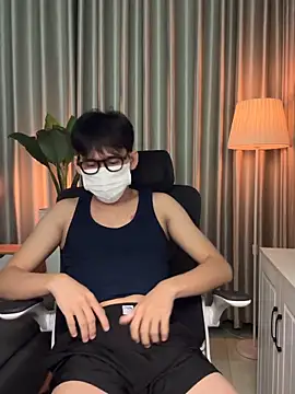 Snapshot of MinhTuanLive chatting on 05.09.26 MinhTuanLive online show from 05.09.26