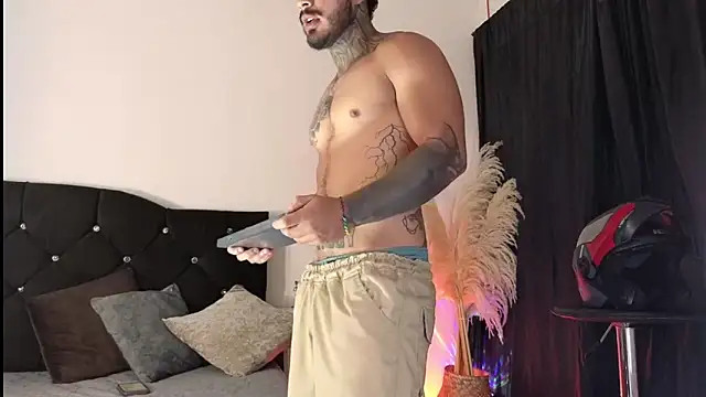 john cartter1 online show from 11.04.25