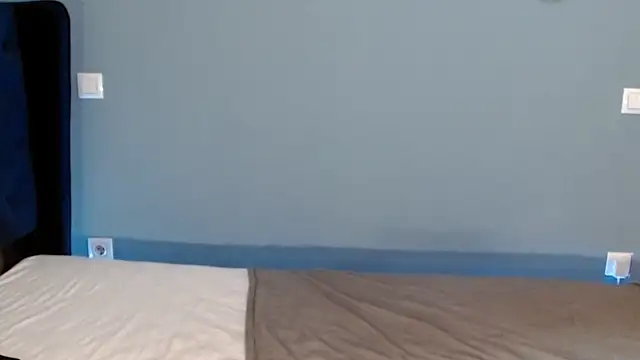 Snapshot of AnnaMaee chatting on 01.10.25 AnnaMaee online show from 01.10.25