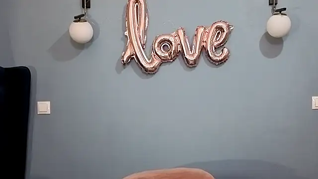 Snapshot of AnnaMaee chatting on 03.15.25 AnnaMaee online show from 03.15.25