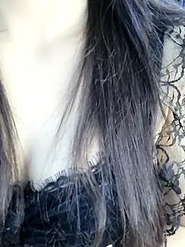 Snapshot of _Linez_ chatting on 10.02.25  Linez  online show from 10.02.25