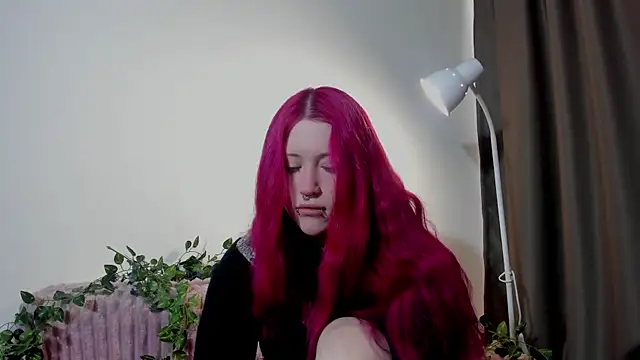 Snapshot of vergillhell chatting on 12.14.25 vergillhell online show from 12.14.25