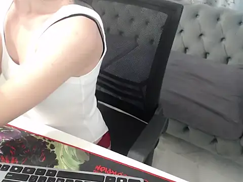 Snapshot of svetysin chatting on 04.25.26 svetysin online show from 04.25.26