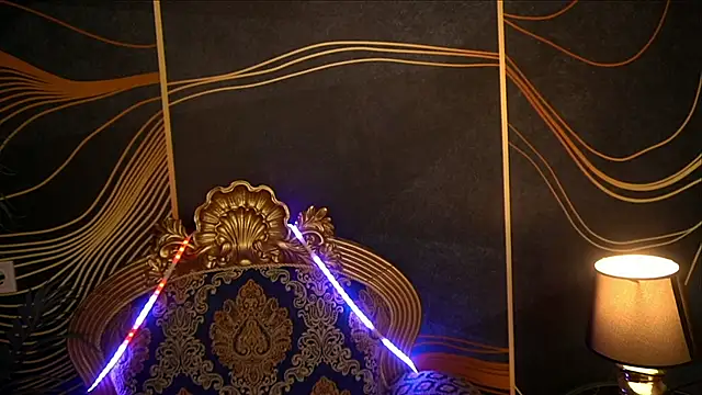 MagicPeachh  online show from 03.06.25