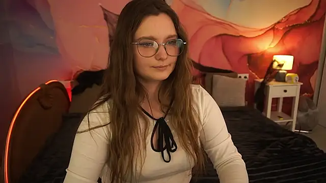 MagicPeachh  online show from 10.27.25