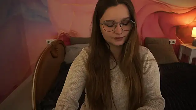 MagicPeachh  online show from 11.09.25